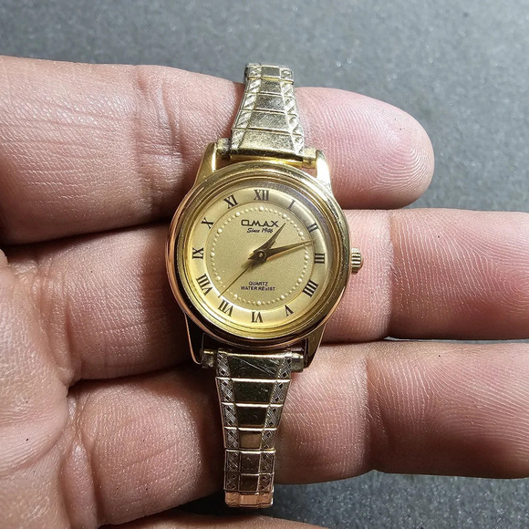 QMAX Ladies Quartz Gold Tone Fashion Watch Working Roman Dial Water Resistant sh - Picture 1 of 10